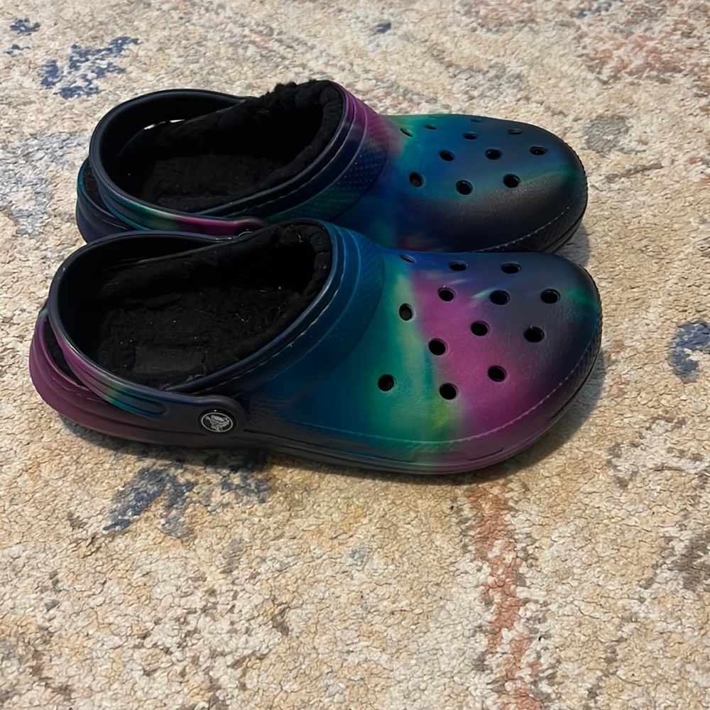 Unisex-Adult Classic Tie Dye Lined Clogs Fuzzy Slippers M size 8, M size 6.